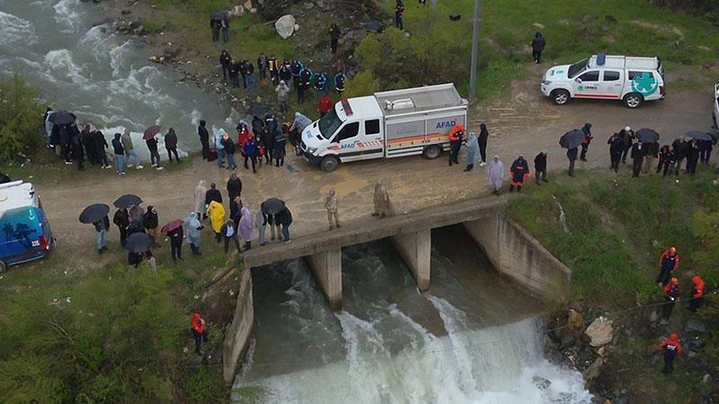 Muş’ta derede kaybolan kadının eşyaları bulundu