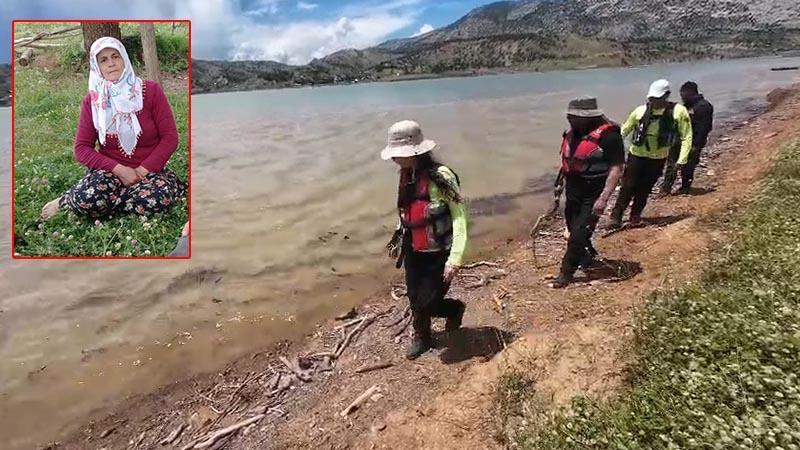 Muş’ta dereye düşen kadını arama çalışmaları Batman’da sürüyorMuş'ta dereye düşen Gülsima Yıldız’ı (61) arama çalışmalarının Batman’daki kısmı, Sason ilçesi sınırlarındaki Zore Vadisi’nde sürüyor.