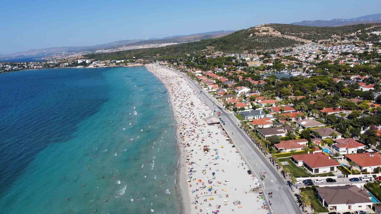 Çeşme ve Alaçatı’da bayram bereketi: 9 günlük tatil turizmcilere umut oldu