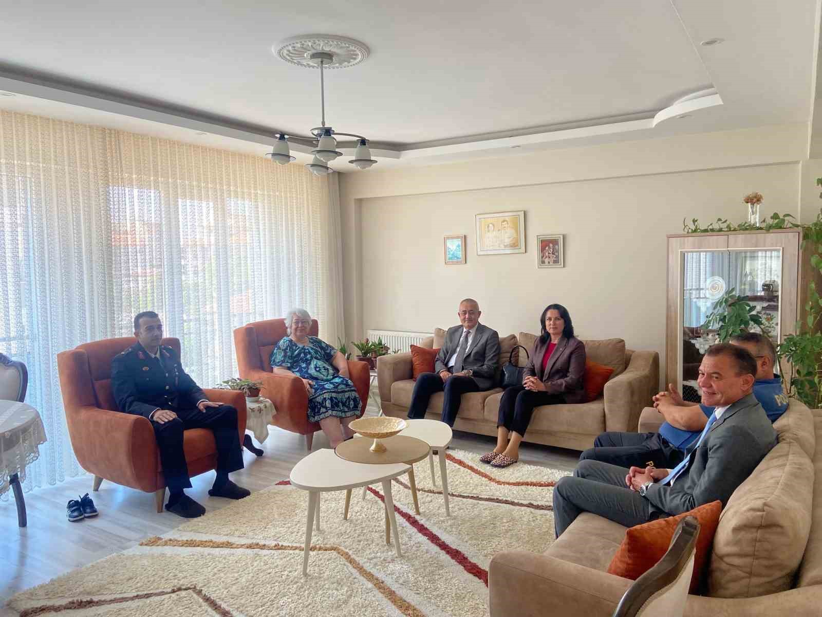Kaymakam Güngör’den şehit ailelerine bayram ziyareti