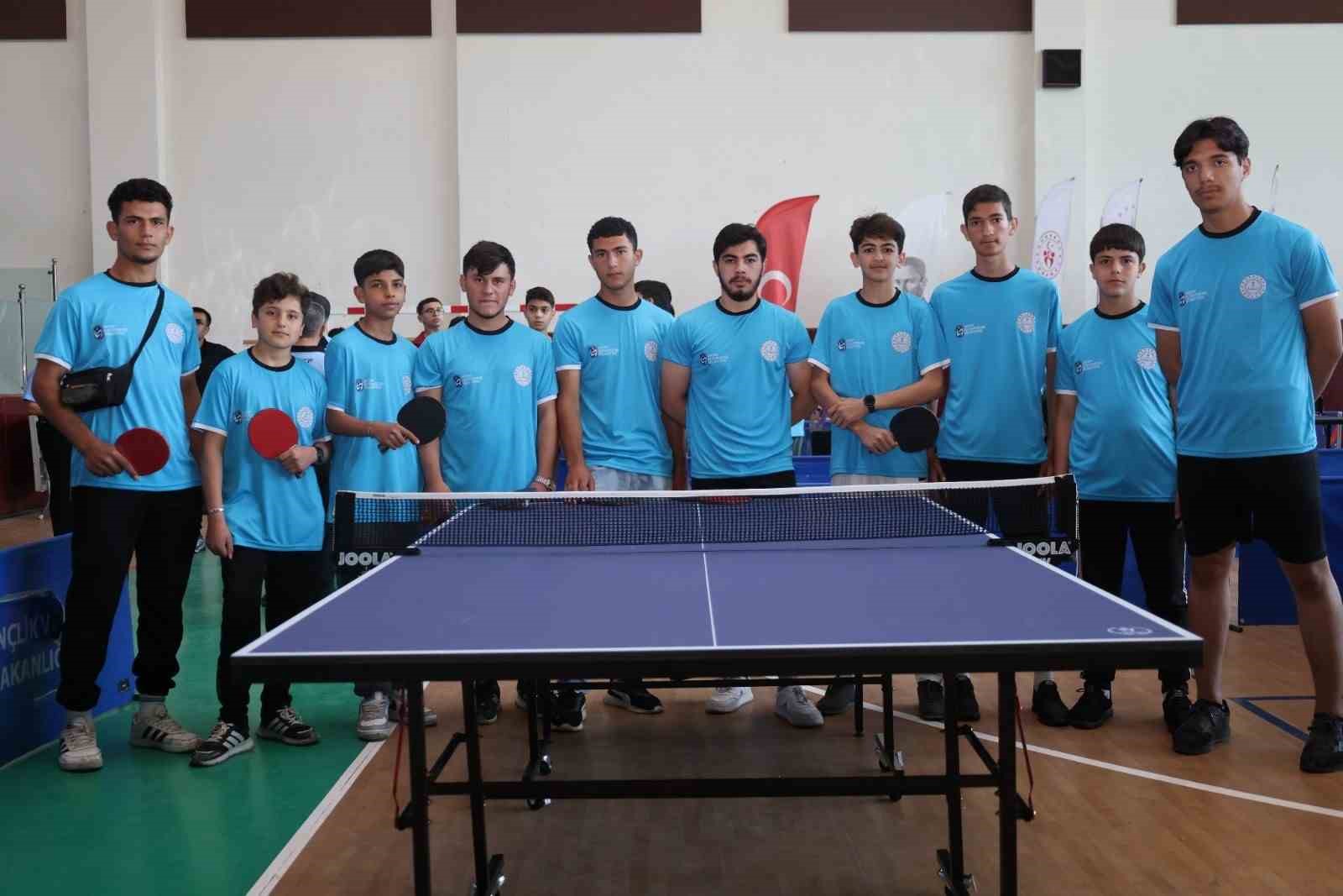 Hatay’da 600 öğrenci İmam Hatip Spor Oyunlarında ter döktü