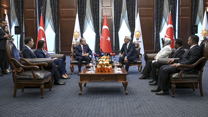 Siyasi partiler arasında bayramlaşma ziyaretleri
