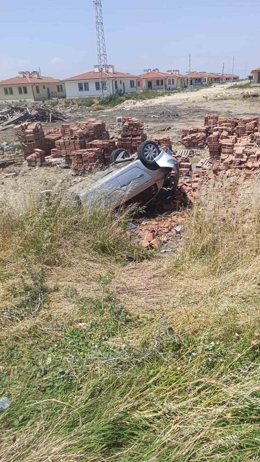 Hatay’da motosiklete çarpan otomobil takla attı: 1 ölü, 1 yaralı
