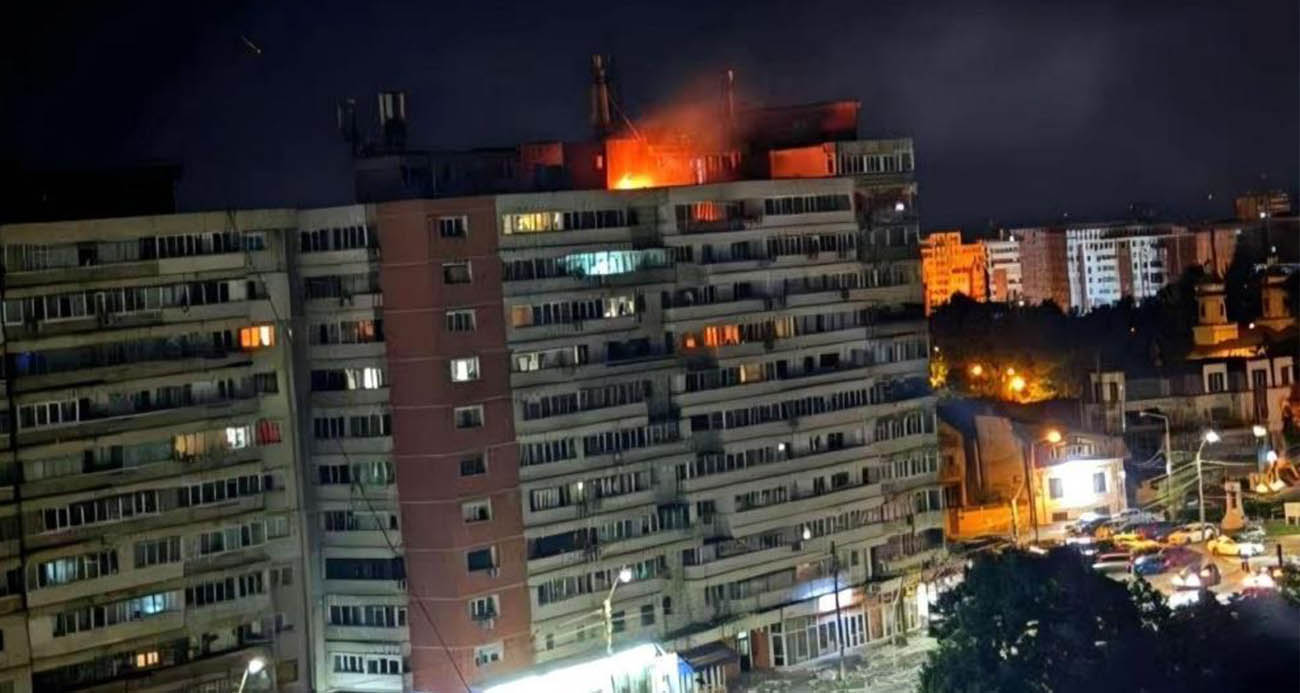 NATO üyesi Romanya’daki bir apartmana Rus İHA’sı isabet etti: 2 yaralı