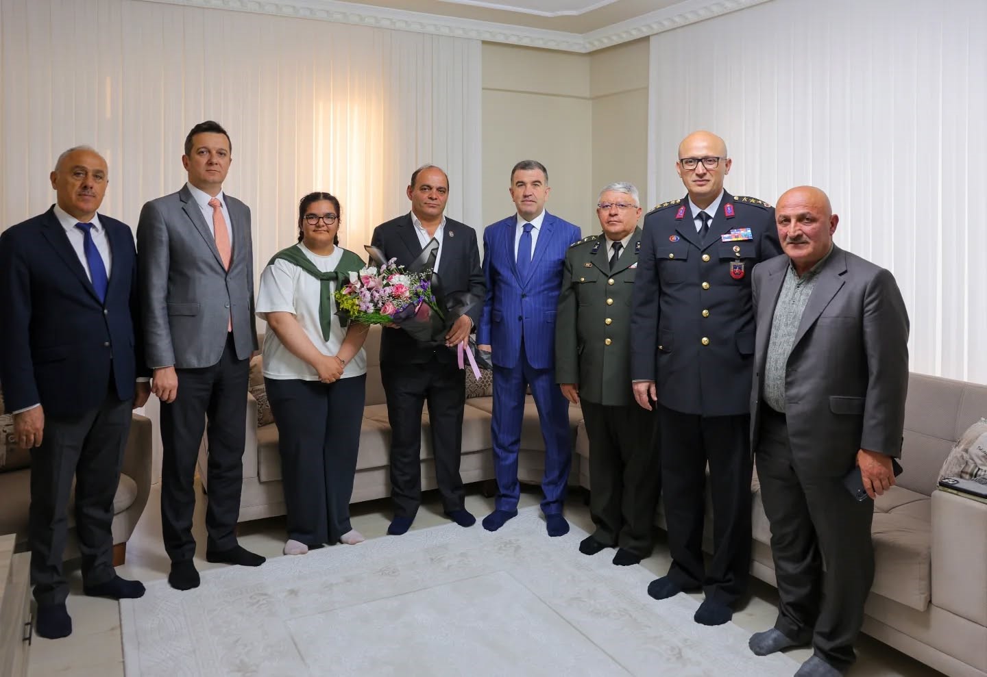 Bayburt’ta şehit ailesi ve gaziye bayram ziyareti