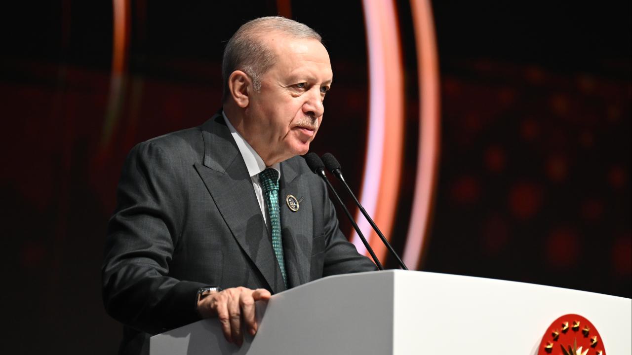 Cumhurbaşkanı Erdoğan: İstanbul'un fethi sadece bir zafer değil, karanlığın aydınlığa tebdilidir