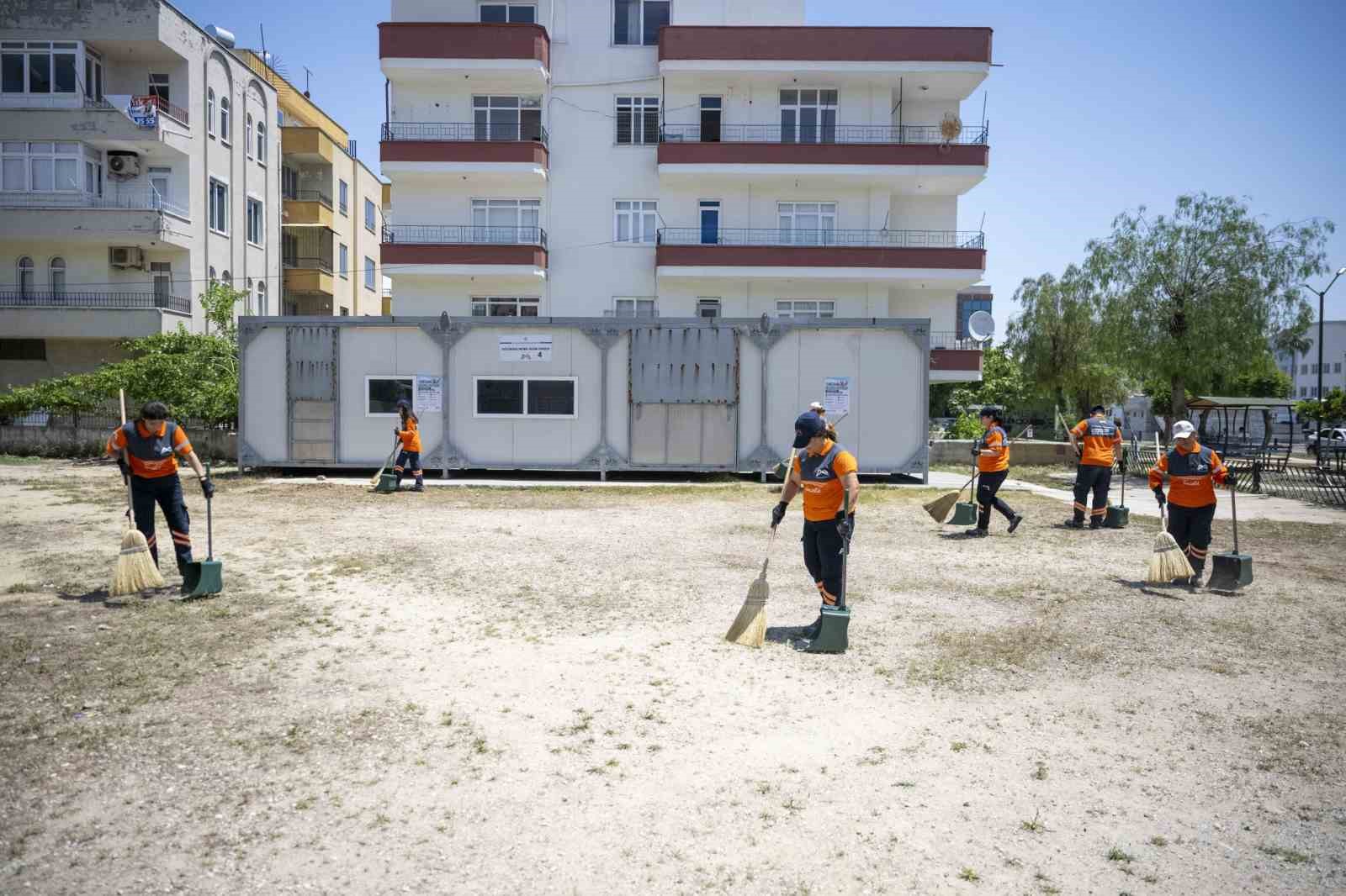 Mersin’de kurban kesim alanlarında bayram temizliği