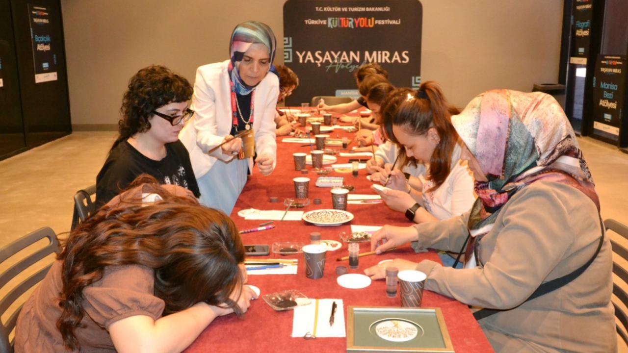 Manisa'da Türkiye Kültür Yolu Festivali başladı