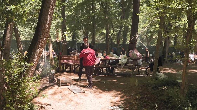 Belgrad Ormanı'nda mangal yakıp piknik yaptılar