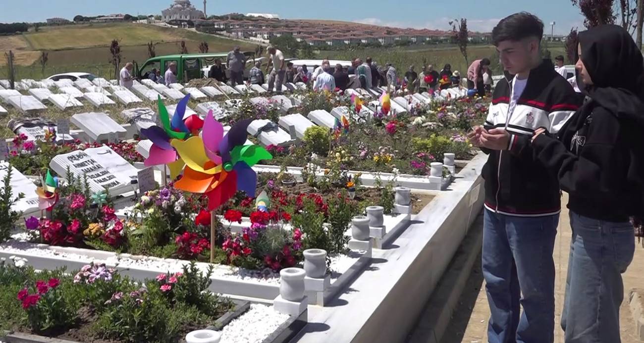 Akranı tarafından 17 bıçak darbesiyle öldürülen Abdülbaki doğum gününde unutulmadı