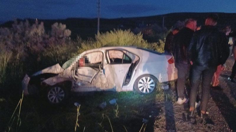 Çorum'da iki otomobil çarpıştı: 1 ölü, 6 yaralı