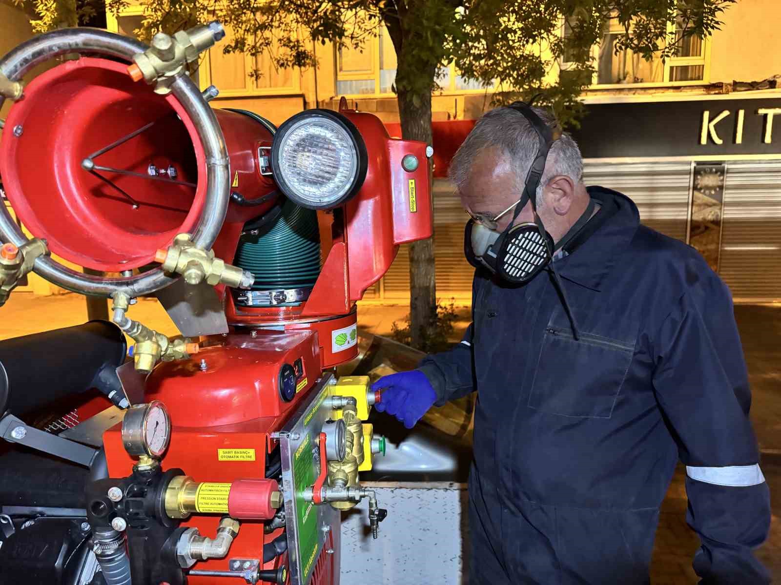 Kayseri’de ilaçlama çalışmaları aralıksız sürüyor