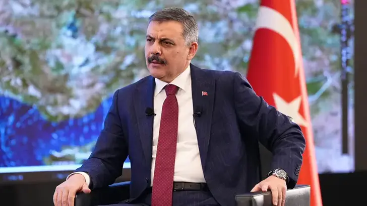 Bakan Çiftçi: Emniyet kemerinizi hem ön hem arka koltukta takın