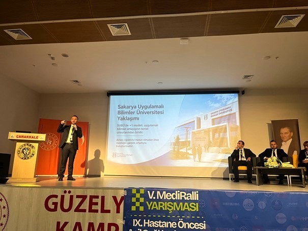 Paramedik öğrencileri MediRalli’de derece kazandı