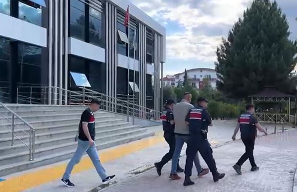 Burdur’da silahla 1 kişiyi ağır yaralayan şahıs tutuklandı