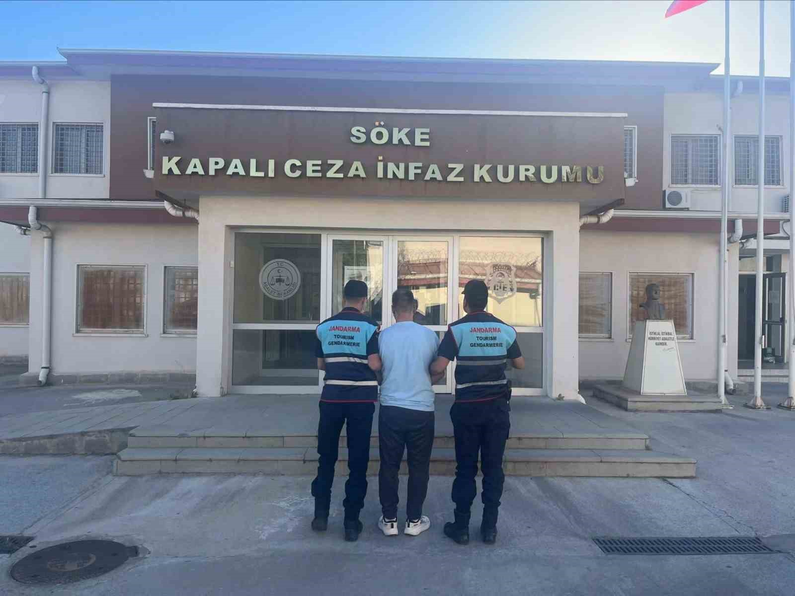 Didim’de 9 düzensiz göçmen, bir organizatör yakalandı
