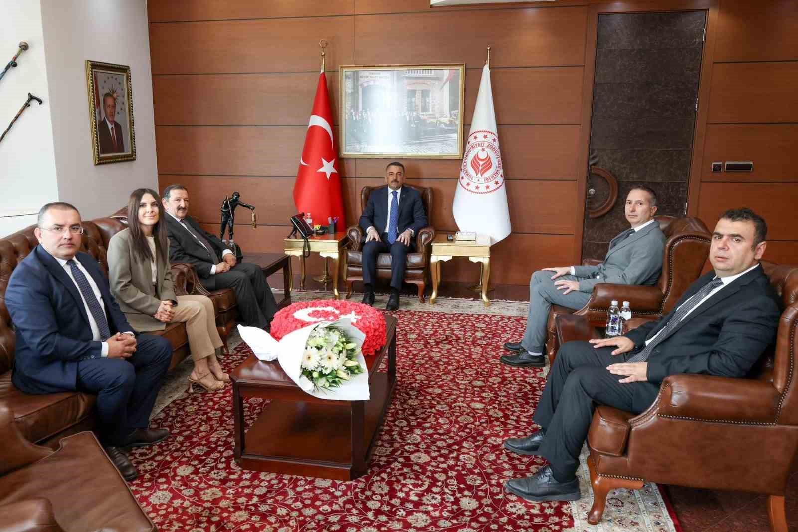 Vali Hacıbektaşoğlu Çevre Haftası heyetini ağırladı