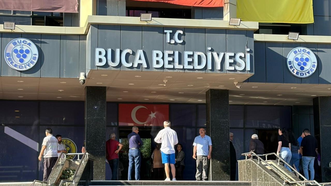 Buca Belediyesi'ne 'yolsuzluk' soruşturması: 54 şüpheli adliyede